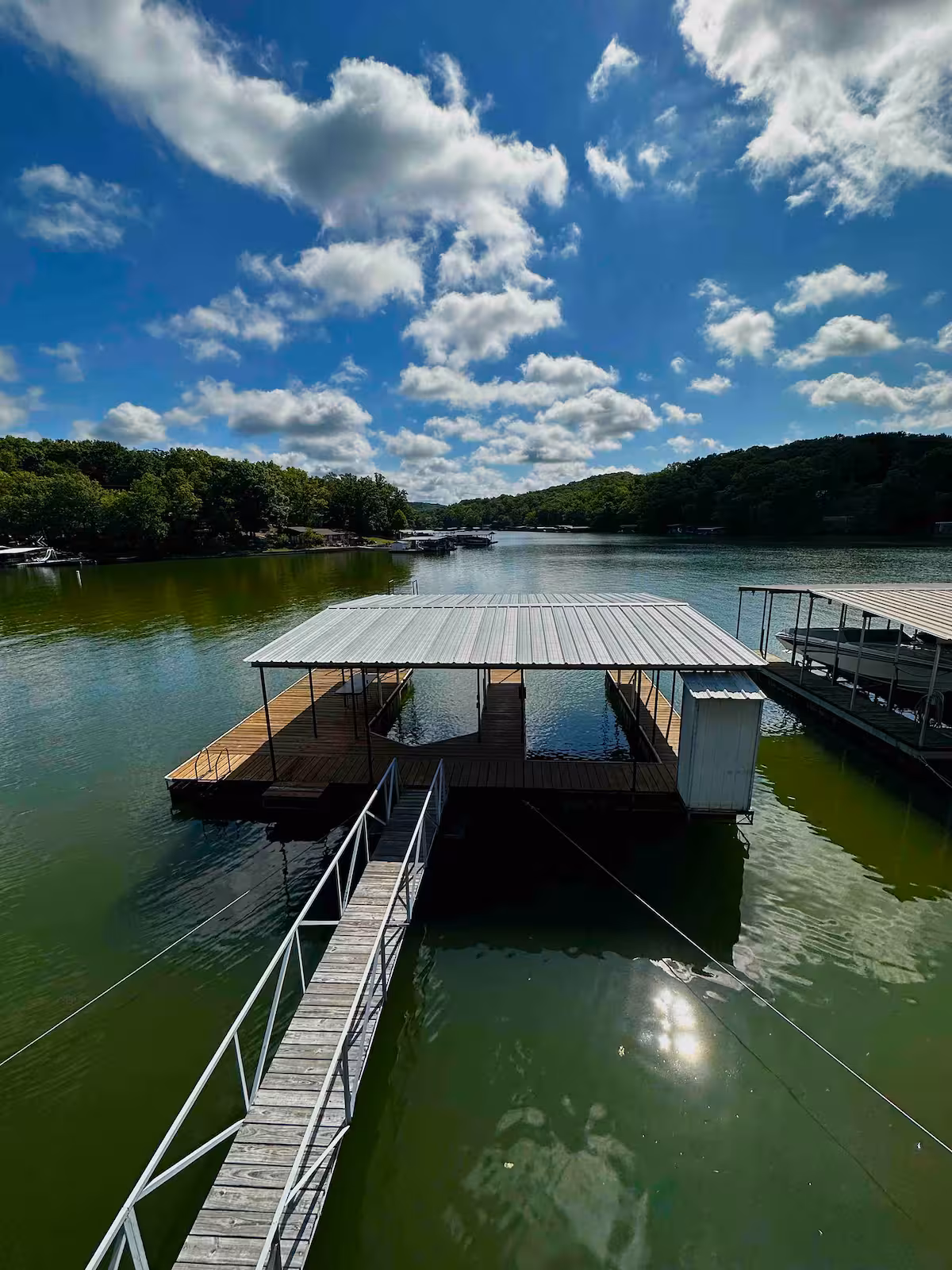 Lakefront Home, Private Dock, High-Dive & Lily Pad